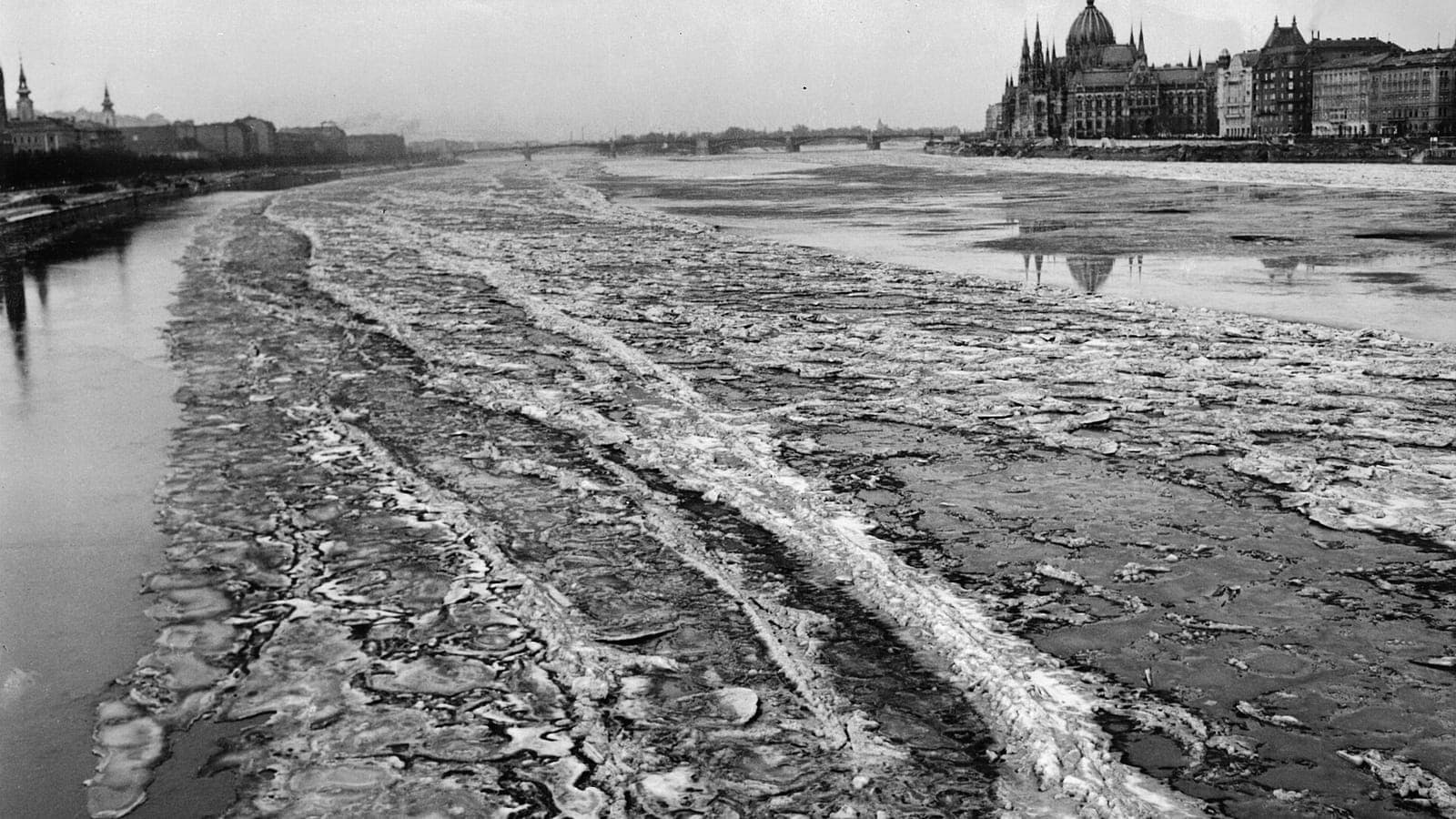 Ice floes on the Danube in Budapest, seen from the Chain Bridge towards Parliament